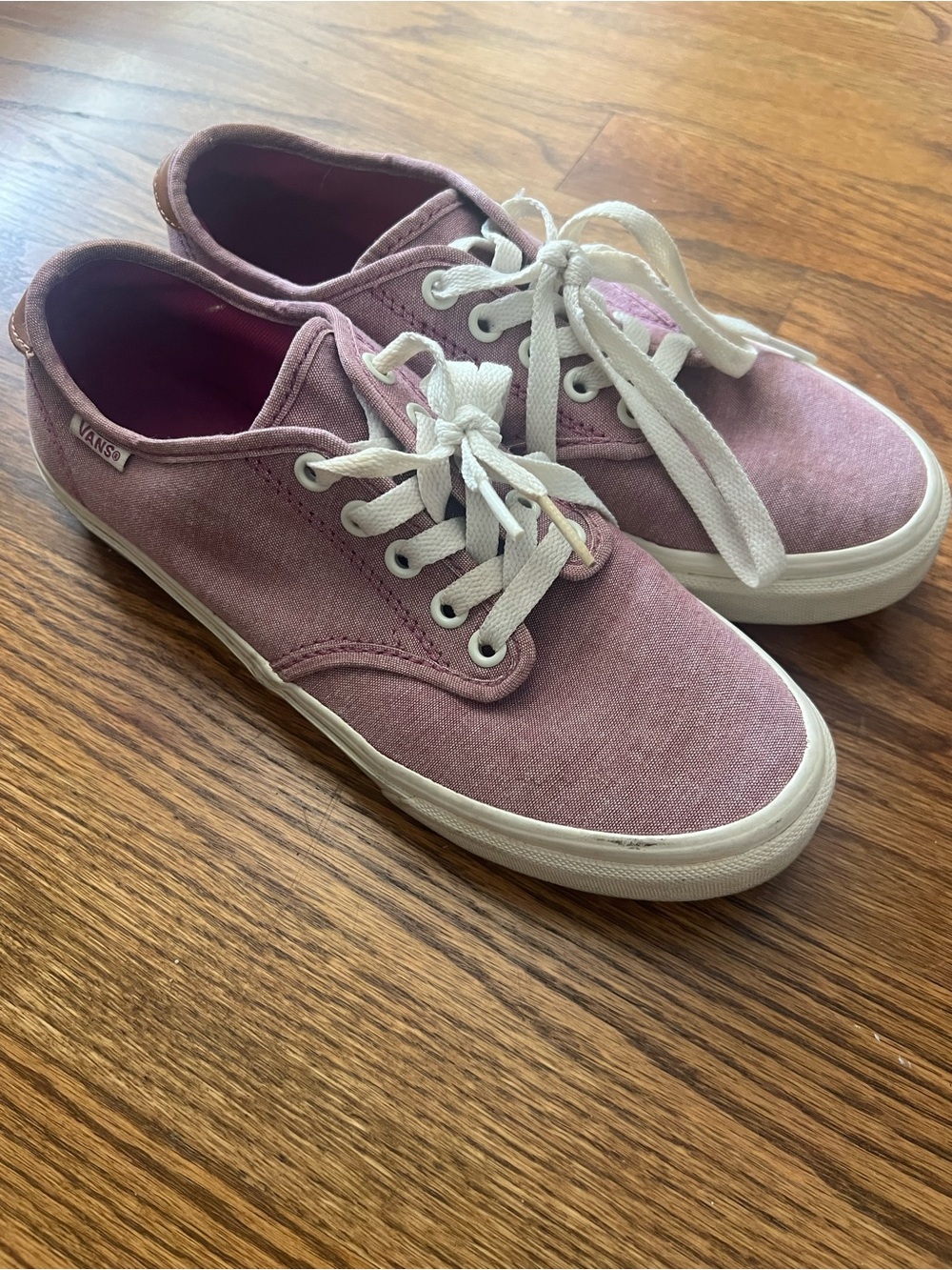 Vans Womens Low-Top Canvas Sneakers in Mauve